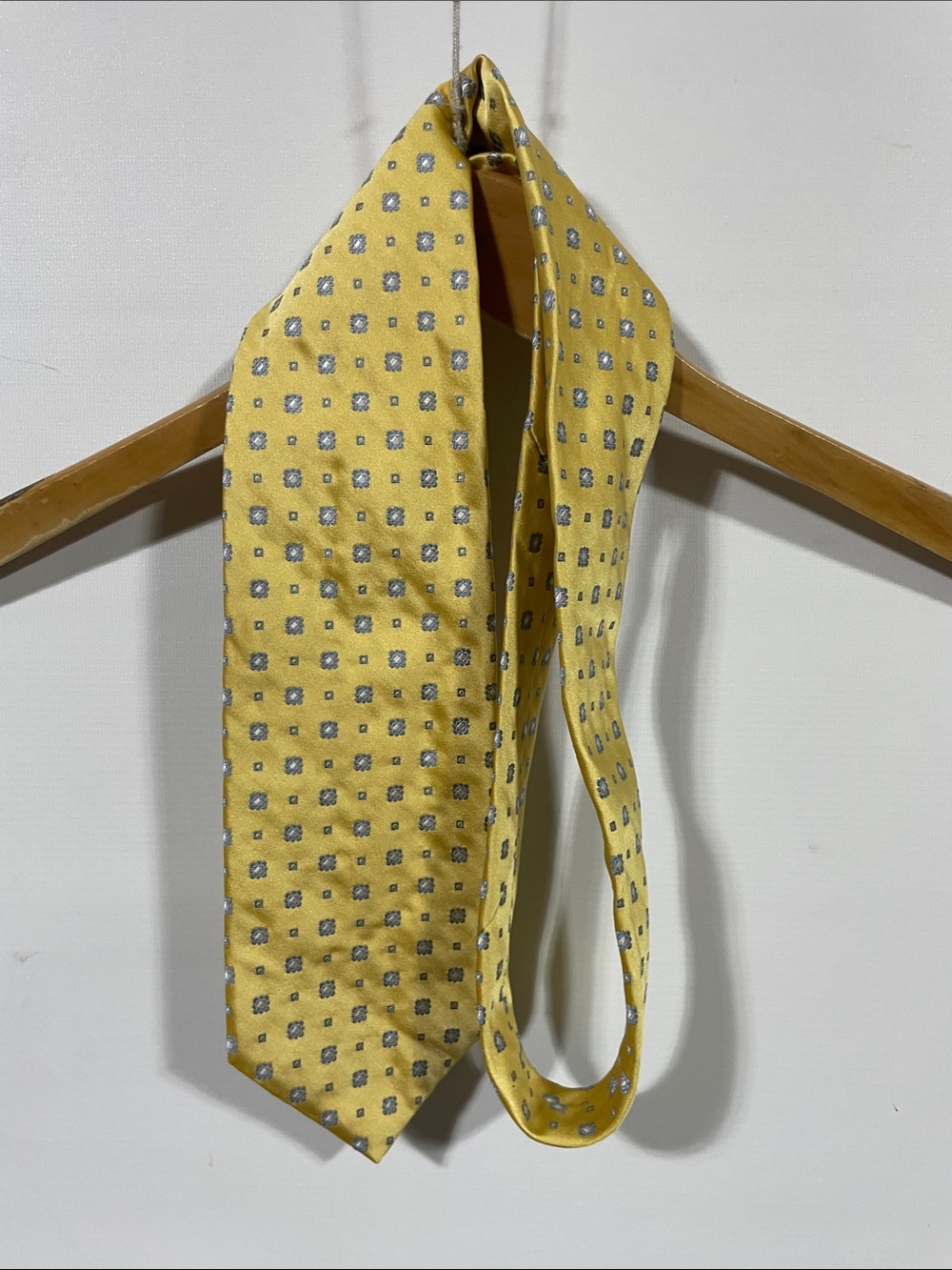 Brooks Brothers Yellow Necktie with Silver Dot Motif
